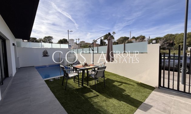 Herverkoop - Villa -
Orihuela Costa - Villamartin