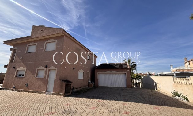 Wiederverkauf - Villa -
Benijofar