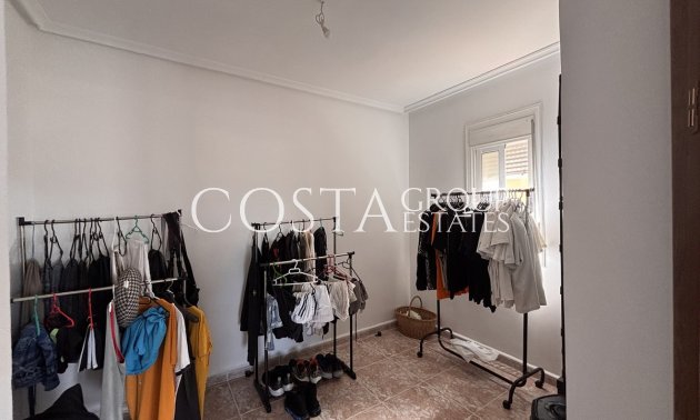 Wiederverkauf - Villa -
Benijofar