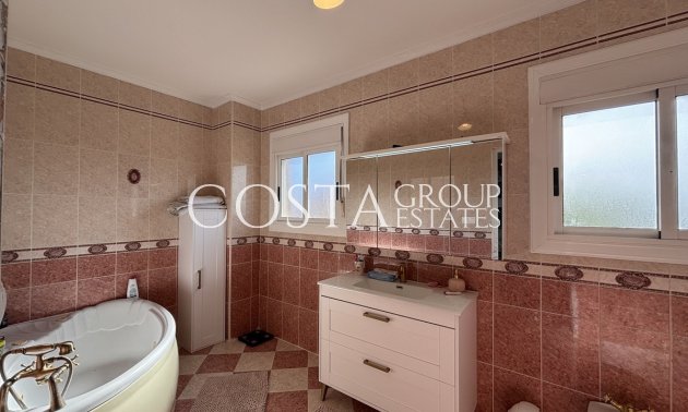 Wiederverkauf - Villa -
Benijofar