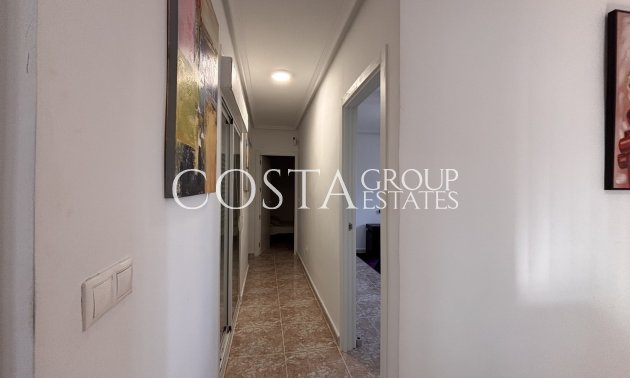 Wiederverkauf - Villa -
Benijofar