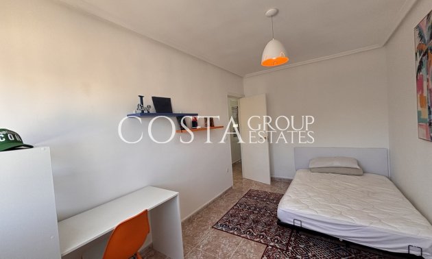 Wiederverkauf - Villa -
Benijofar