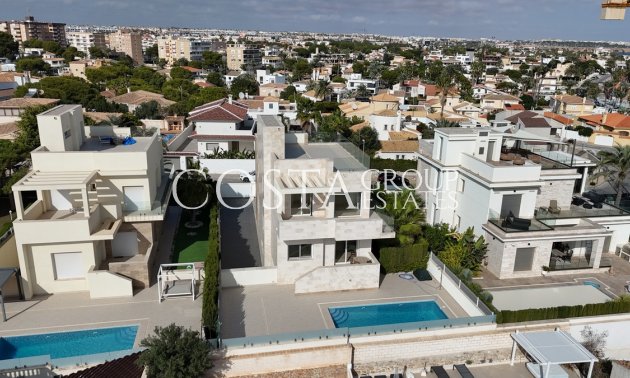 Herverkoop - Villa -
Orihuela Costa - La Zenia