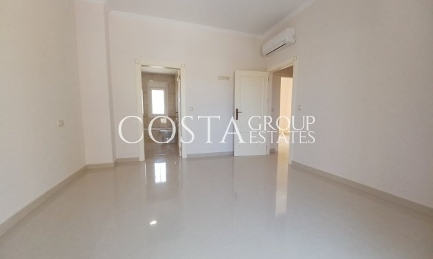 Herverkoop - Villa -
Orihuela Costa - Cabo Roig