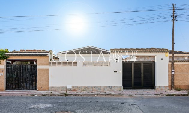 Revente - Villa -
Torrevieja - El Chaparral