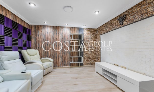 Wiederverkauf - House -
Torrevieja