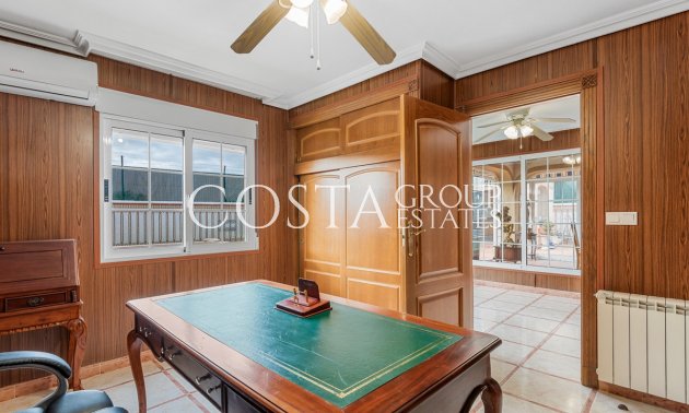 Wiederverkauf - House -
Torrevieja