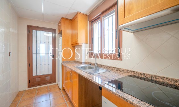 Herverkoop - Huis -
Algorfa