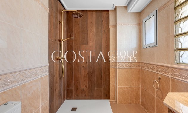 Herverkoop - Villa -
Torrevieja