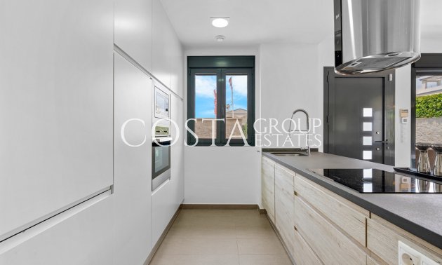 Herverkoop - Villa -
Rojales - Rojales Centro