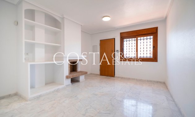 Wiederverkauf - House -
San Miguel de Salinas - San Miguel