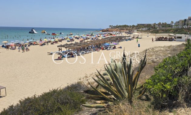 Herverkoop - Huis -
Orihuela Costa - Mil Palmeras