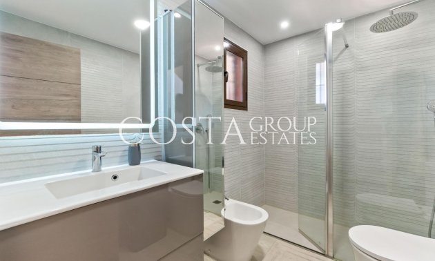 Herverkoop - Huis -
Torrevieja - Aguas Nuevas