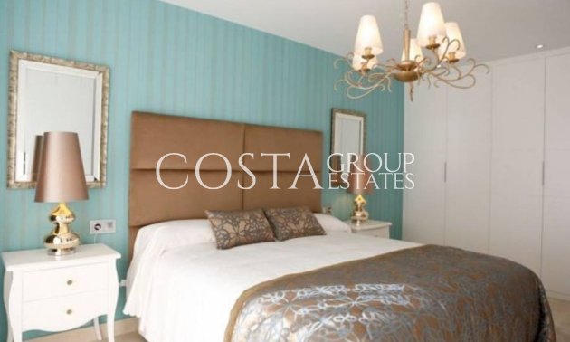 Wiederverkauf - Villa -
Alicante - Alicante Centro