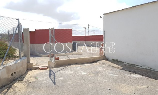 Resale - Villa -
Los Montesinos - Los Montesinos Centro