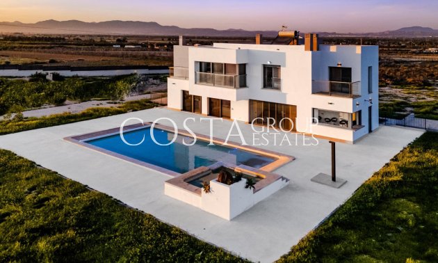 Herverkoop - Villa -
San Fulgencio - La Marina