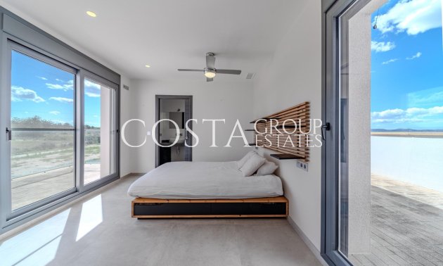 Herverkoop - Villa -
San Fulgencio - La Marina