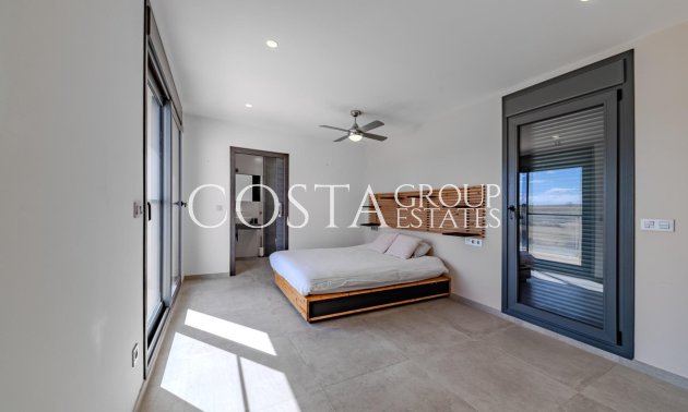 Herverkoop - Villa -
San Fulgencio - La Marina