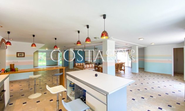 Herverkoop - Villa -
Orihuela Costa - Villamartin