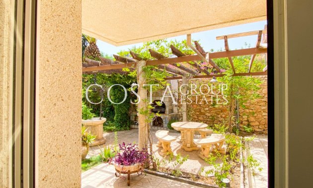 Herverkoop - Villa -
Orihuela Costa - Villamartin