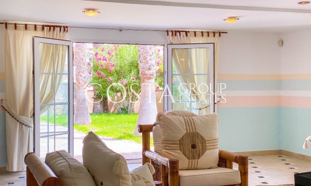 Herverkoop - Villa -
Orihuela Costa - Villamartin