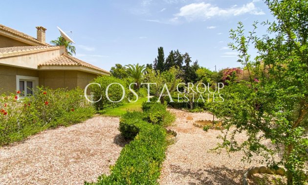 Herverkoop - Villa -
Orihuela Costa - Villamartin