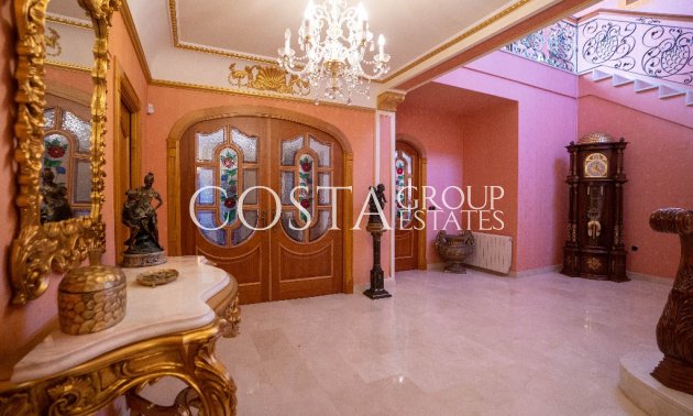 Herverkoop - Villa -
Orihuela Costa - Campoamor