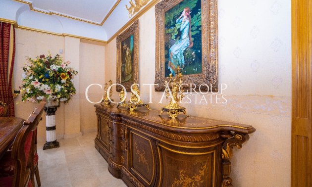 Herverkoop - Villa -
Orihuela Costa - Campoamor