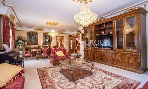 Herverkoop - Villa -
Orihuela Costa - Campoamor