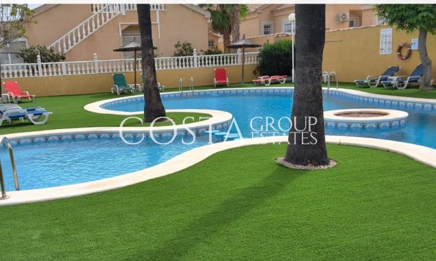 Wiederverkauf - Villa -
Orihuela Costa - Los Altos