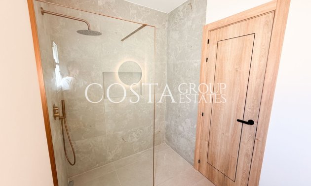 Herverkoop - Villa -
Orihuela Costa - Playa Flamenca