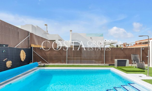 Herverkoop - Villa -
Orihuela Costa - Vista Bella Golf