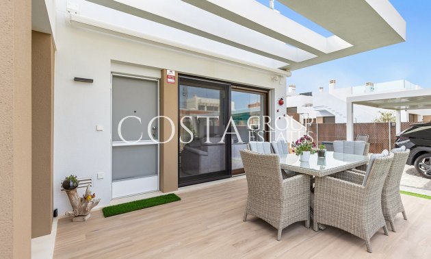 Herverkoop - Villa -
Orihuela Costa - Vista Bella Golf