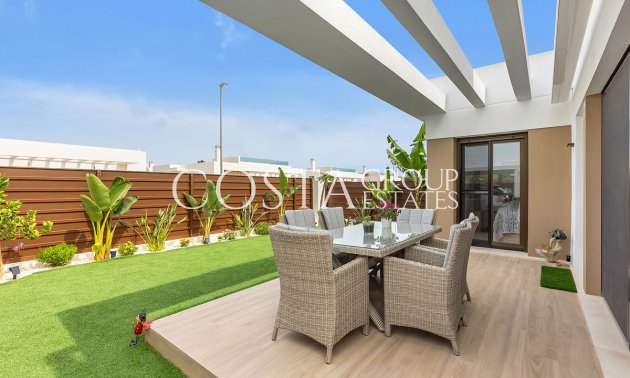 Herverkoop - Villa -
Orihuela Costa - Vista Bella Golf