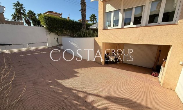 Odsprzedaż - Willa -
San Miguel de Salinas - San Miguel de Salinas Centro