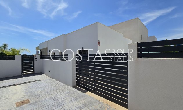 Resale - Villa -
Los Montesinos - Los Montesinos Centro