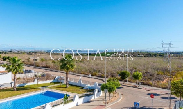 Odsprzedaż - Willa -
San Miguel de Salinas - San Miguel de Salinas Centro