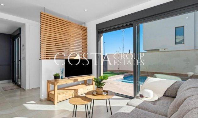 Odsprzedaż - Willa -
San Miguel de Salinas - San Miguel de Salinas Centro