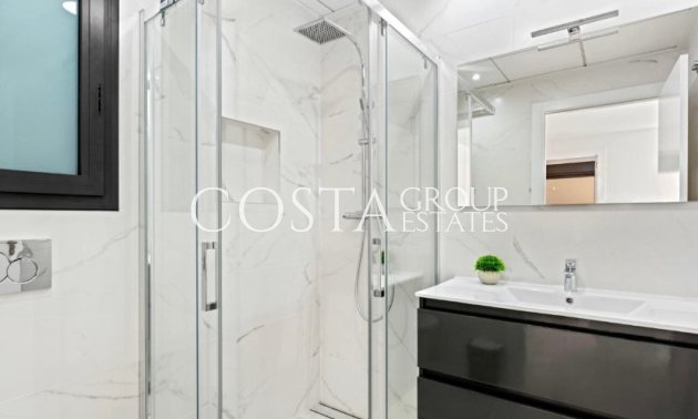 Odsprzedaż - Willa -
San Miguel de Salinas - San Miguel de Salinas Centro