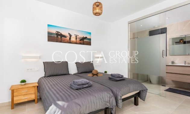 Odsprzedaż - Willa -
San Miguel de Salinas - San Miguel de Salinas Centro