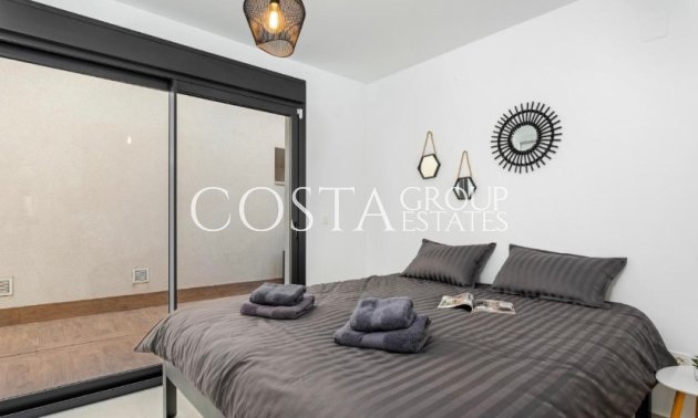 Odsprzedaż - Willa -
San Miguel de Salinas - San Miguel de Salinas Centro