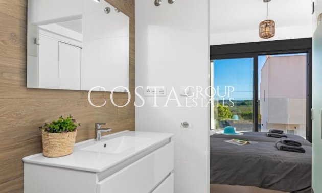 Odsprzedaż - Willa -
San Miguel de Salinas - San Miguel de Salinas Centro