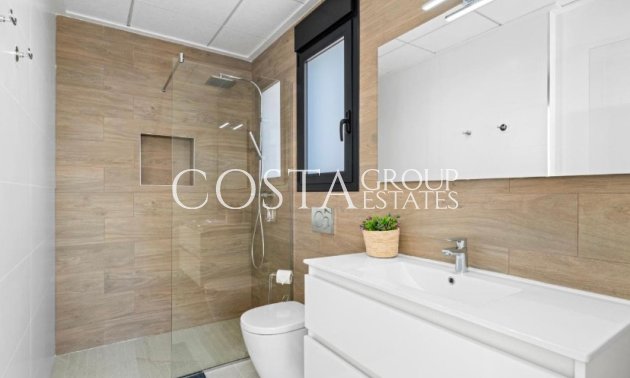 Odsprzedaż - Willa -
San Miguel de Salinas - San Miguel de Salinas Centro