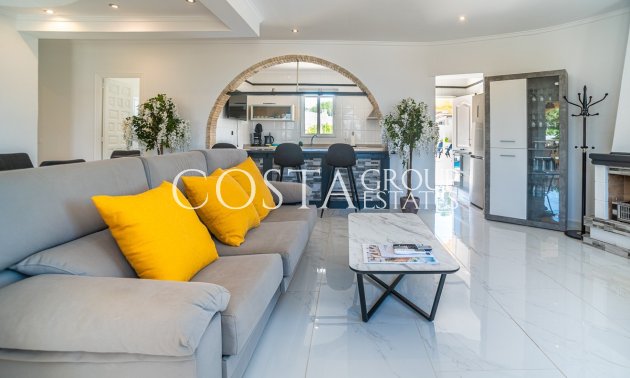 Resale - Villa -
Torrevieja - La Siesta