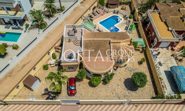 Resale - Villa -
Torrevieja - La Siesta