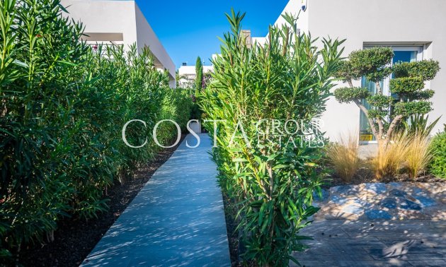 Resale - Villa -
Algorfa