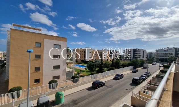 Herverkoop - Villa -
Orihuela Costa - Los Dolses