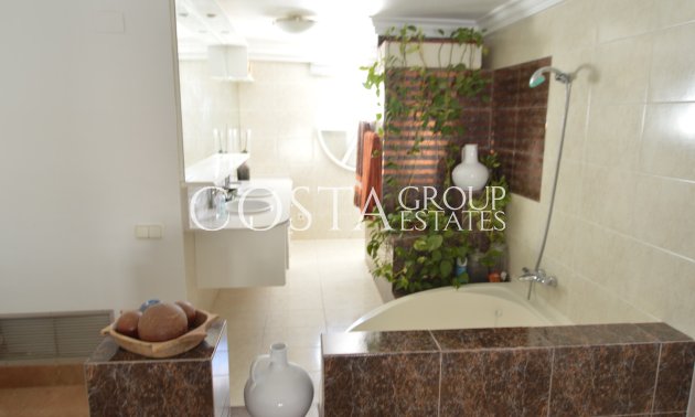 Herverkoop - Villa -
Torrevieja