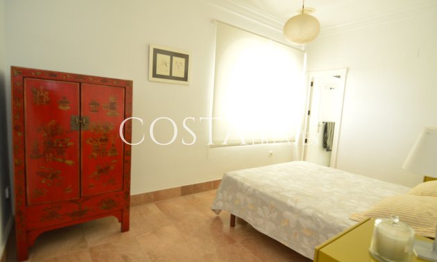 Herverkoop - Villa -
Torrevieja