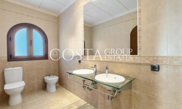 Herverkoop - Villa -
Orihuela Costa - La Zenia